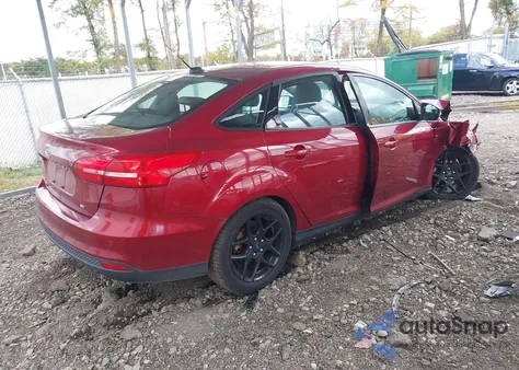 2016 Ford Focus Se z USA, uszkodzony, nr VIN 1FADP3F20GL334969